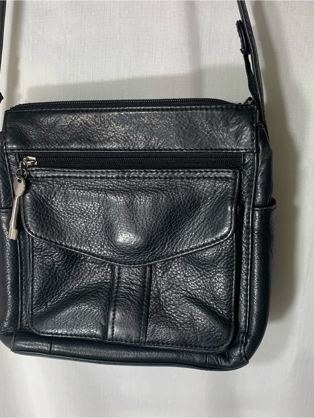 Vintage Fossil 1954 Pebbled Black Leather Messenger Crossbody Bag